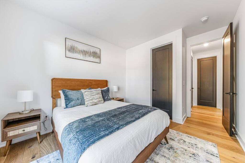 Holiday home Modern 4br Uptown Oasis!