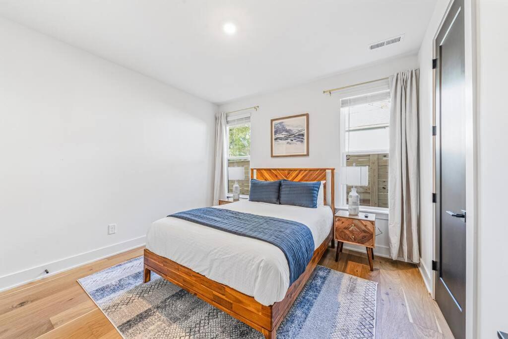 Modern 4br Uptown Oasis! Holiday home