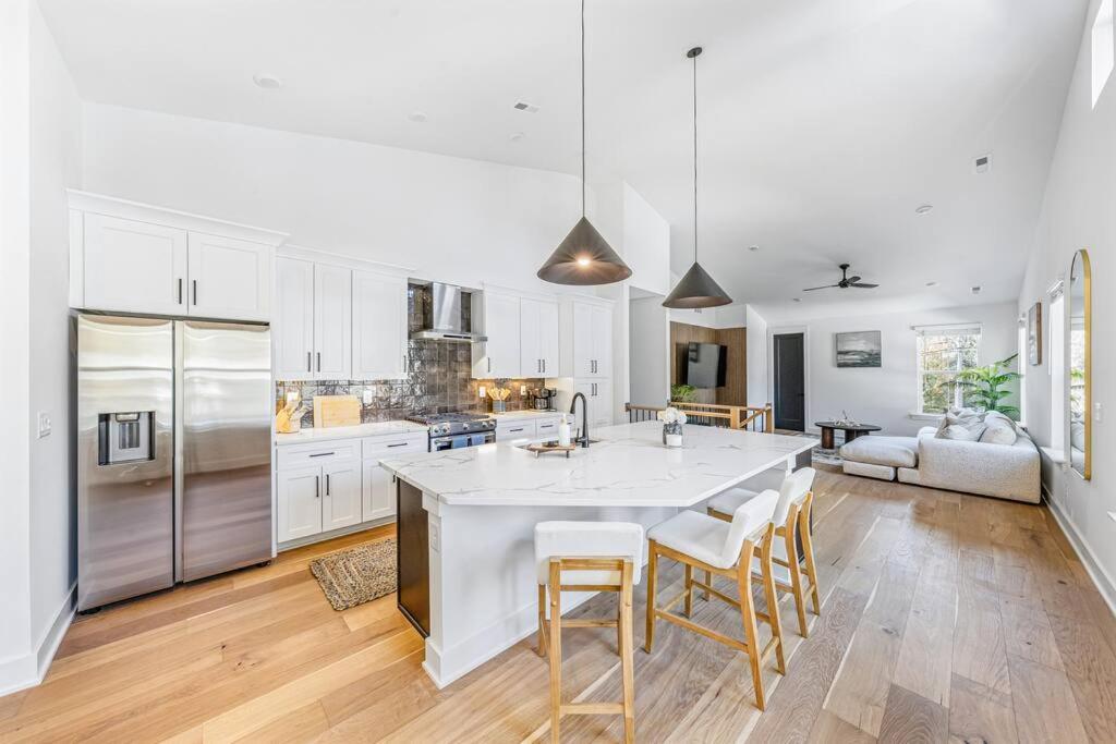 Modern 4br Uptown Oasis! Charlotte